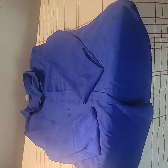 Old Navy Blue button-down  shirt for women size small petite - Picture 4 of 4